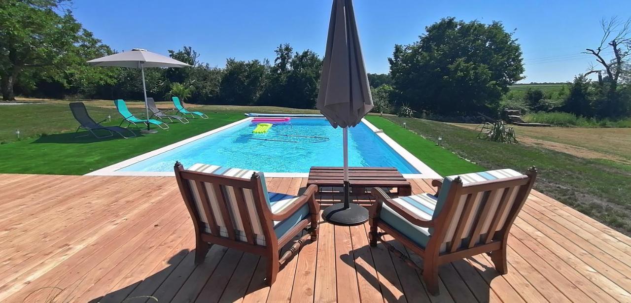 مبيت وإفطار Guillac  Domaine De Gaia, Piscine, Petanque, Ping Pong, Proche Saint-Emilion المظهر الخارجي الصورة