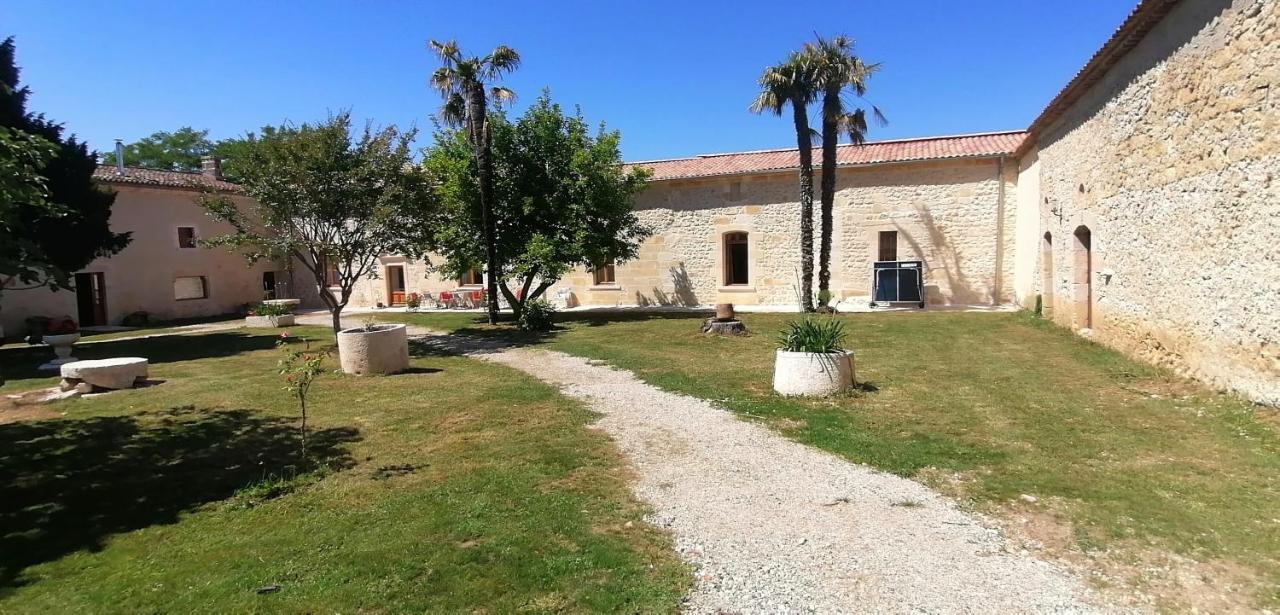مبيت وإفطار Guillac  Domaine De Gaia, Piscine, Petanque, Ping Pong, Proche Saint-Emilion المظهر الخارجي الصورة