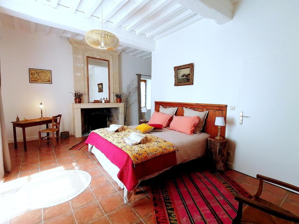 مبيت وإفطار Guillac  Domaine De Gaia, Piscine, Petanque, Ping Pong, Proche Saint-Emilion المظهر الخارجي الصورة