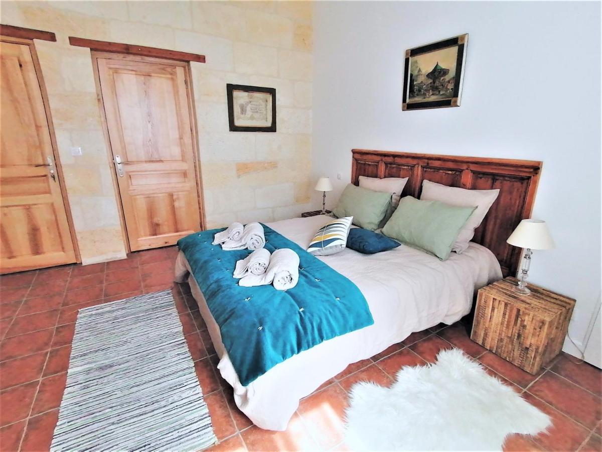 مبيت وإفطار Guillac  Domaine De Gaia, Piscine, Petanque, Ping Pong, Proche Saint-Emilion المظهر الخارجي الصورة